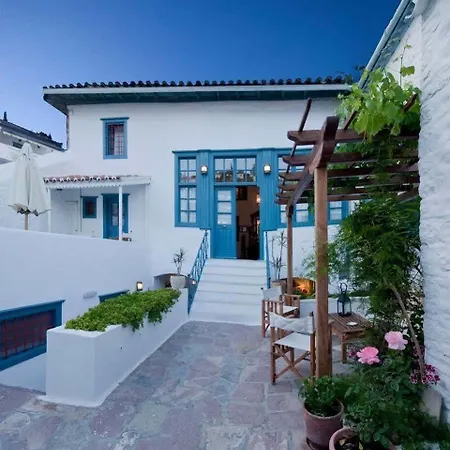 Orloff Boutique 4* Hidra